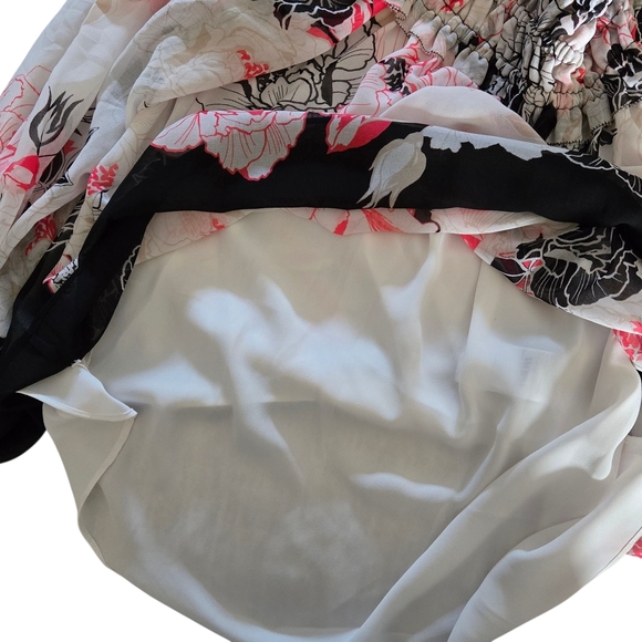 White House Black Market Soft White Garment - Picture 7 of 8